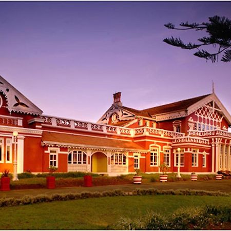 Welcomheritage Fernhills Royal Palace Udagamandalam Exterior photo