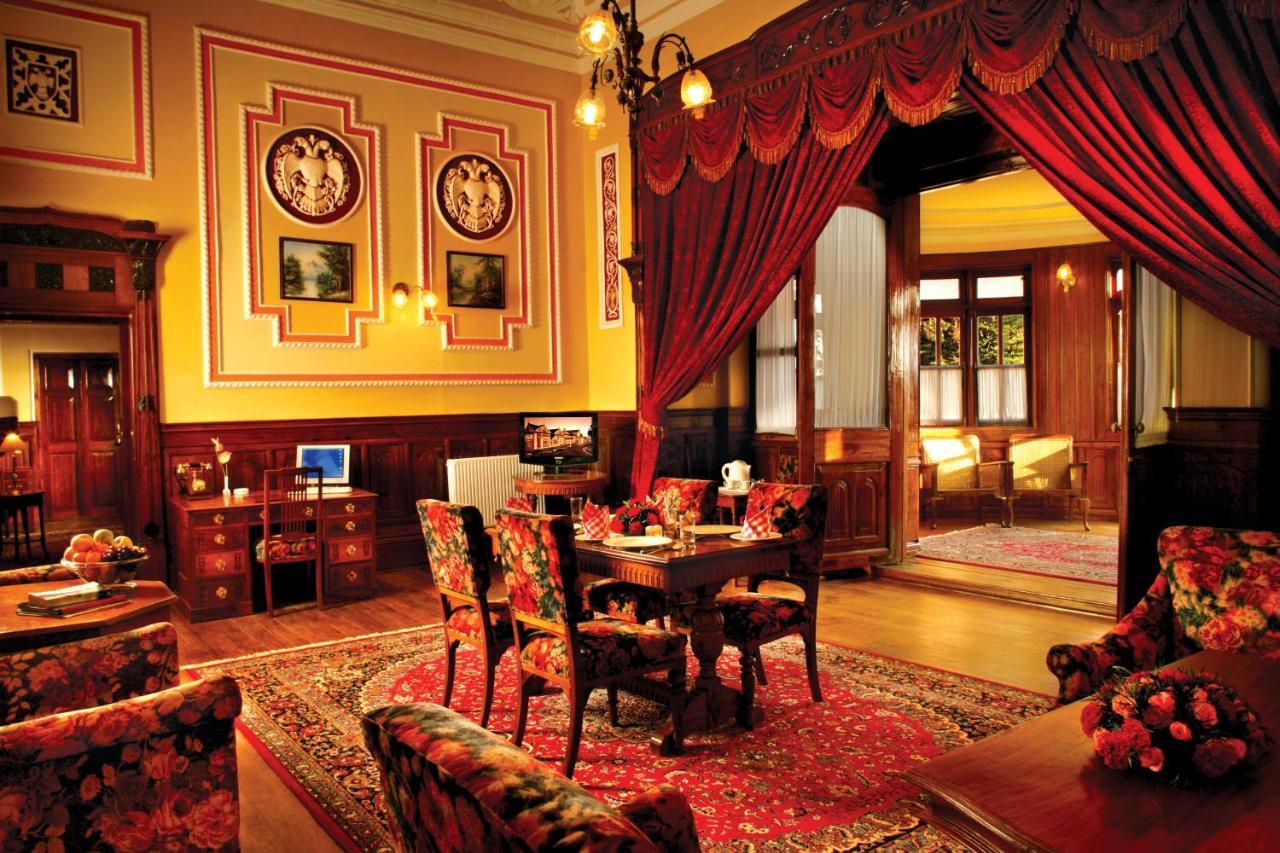 Welcomheritage Fernhills Royal Palace Udagamandalam Exterior photo