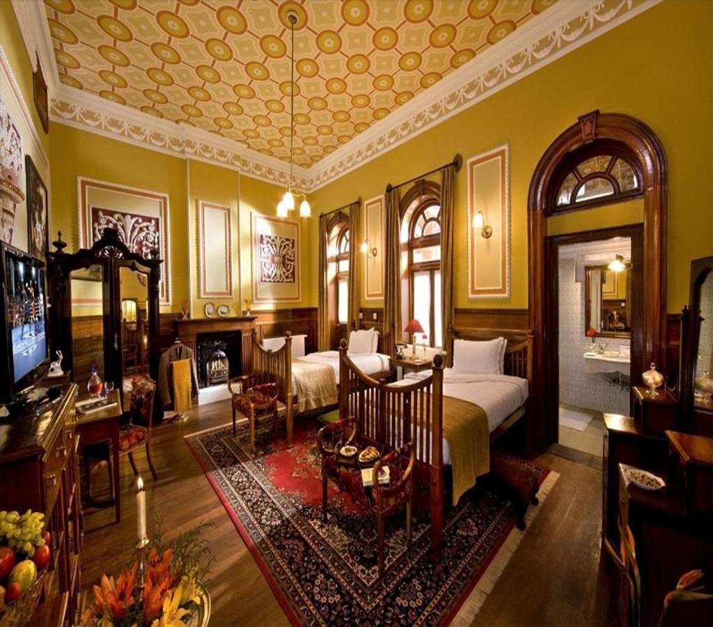 Welcomheritage Fernhills Royal Palace Udagamandalam Exterior photo